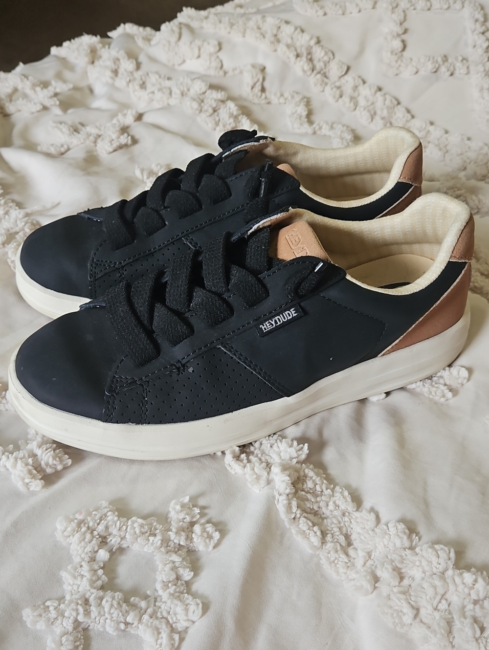 Hey Dude Womens Sneakers Size 8